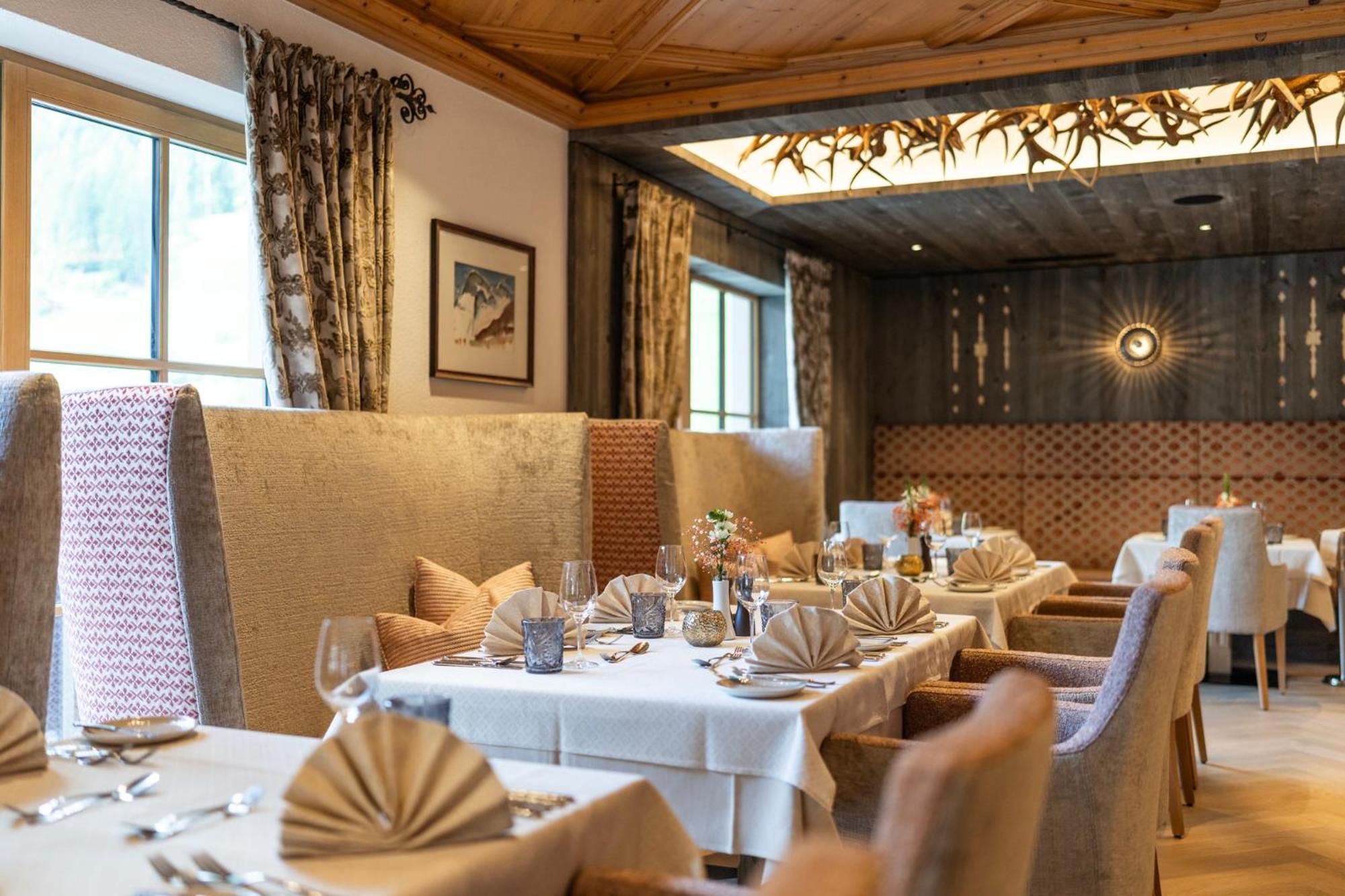 Alpenhotel Ischglerhof Eksteriør billede